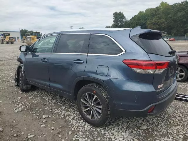 2018 Toyota Highlander SE