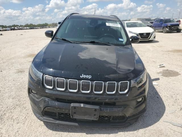 2022 Jeep Compass Latitude LUX