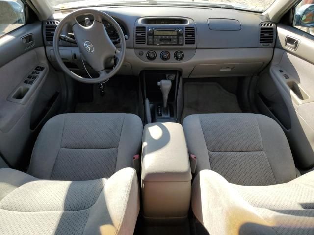 2004 Toyota Camry LE