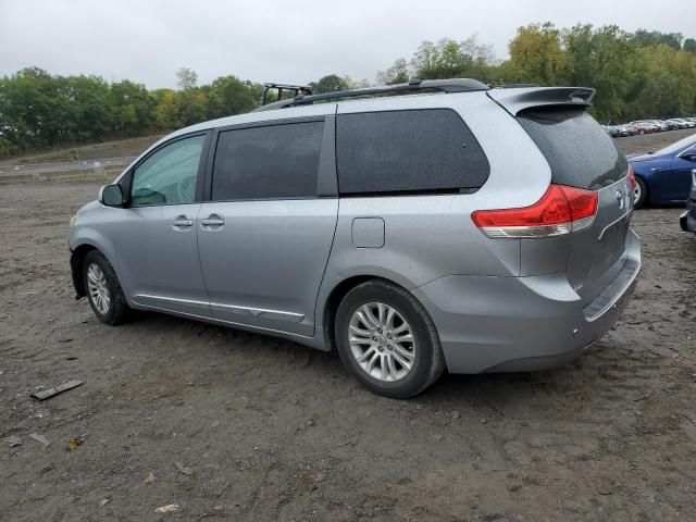 2011 Toyota Sienna XLE