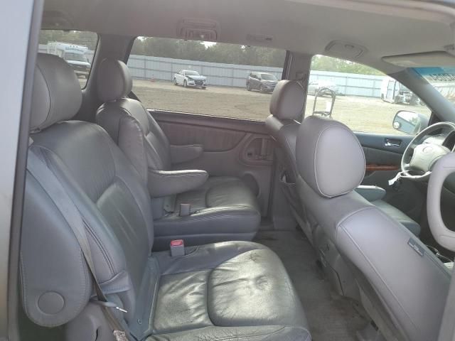 2007 Toyota Sienna XLE