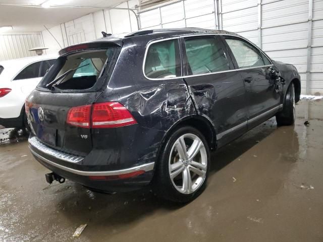 2016 Volkswagen Touareg Sport