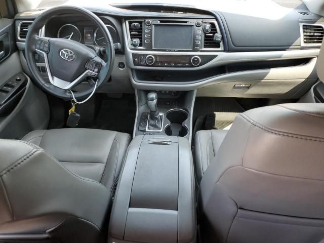 2018 Toyota Highlander SE