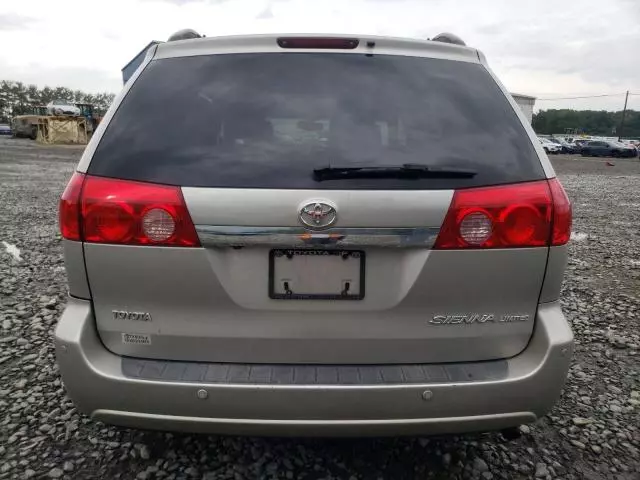 2008 Toyota Sienna XLE