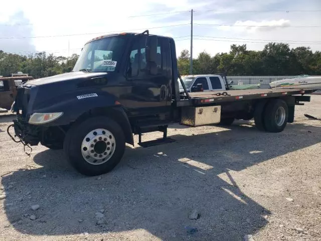 2002 International 4000 4300