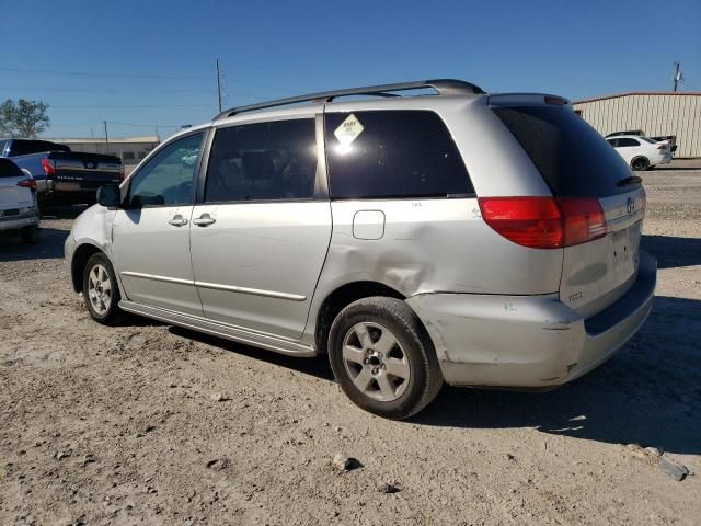 2004 Toyota Sienna CE