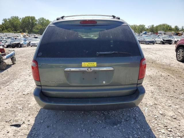 2003 Chrysler Town & Country LX