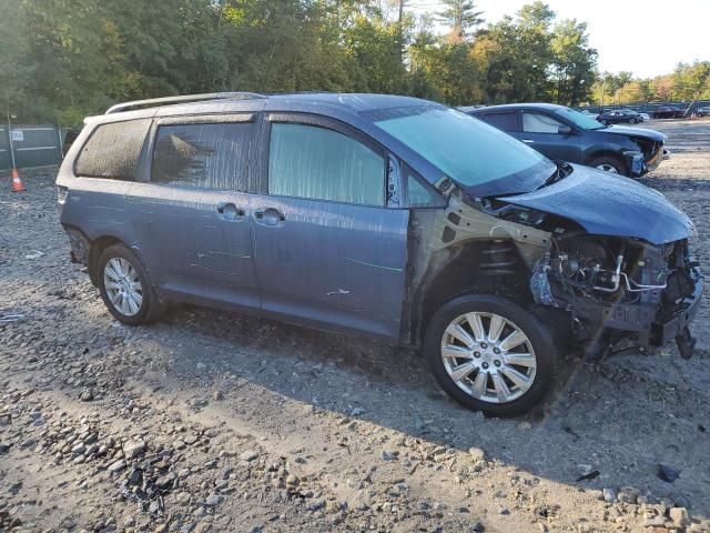 2017 Toyota Sienna LE