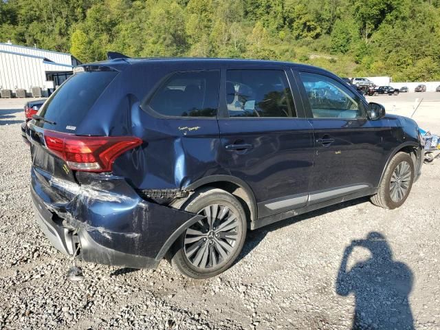 2020 Mitsubishi Outlander SE