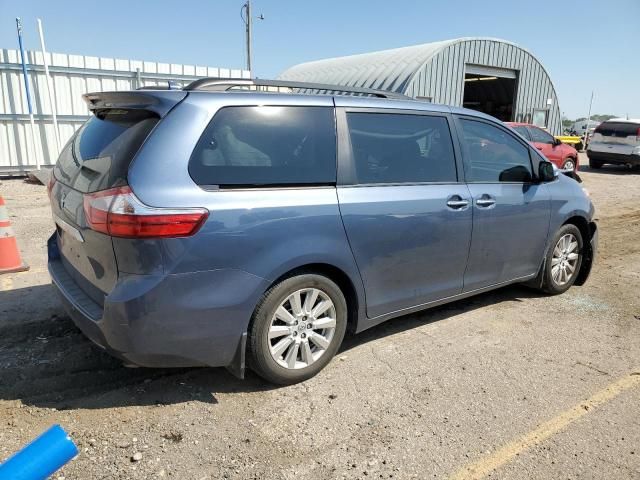 2017 Toyota Sienna XLE