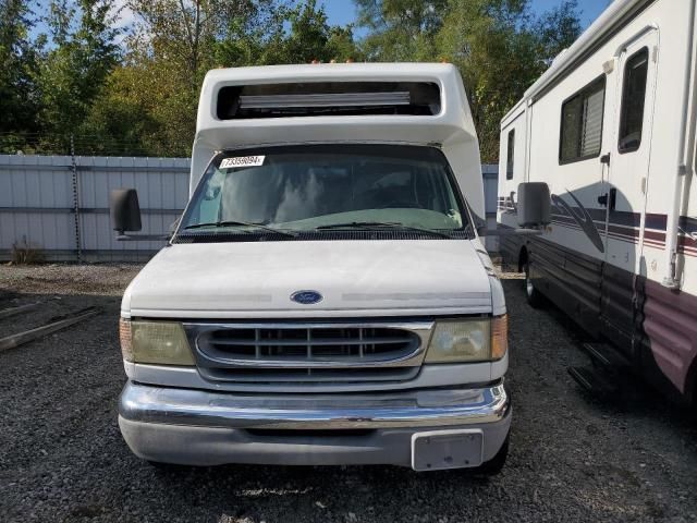 2002 Ford Econoline E450 Super Duty Cutaway Van