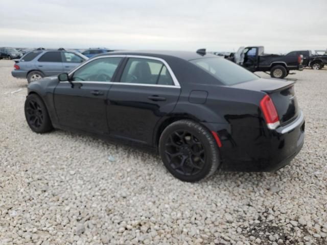 2016 Chrysler 300C