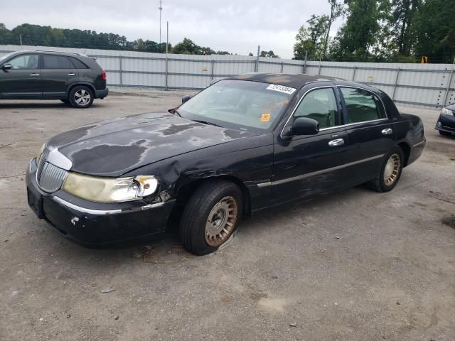 2001 Lincoln Town Car Executive