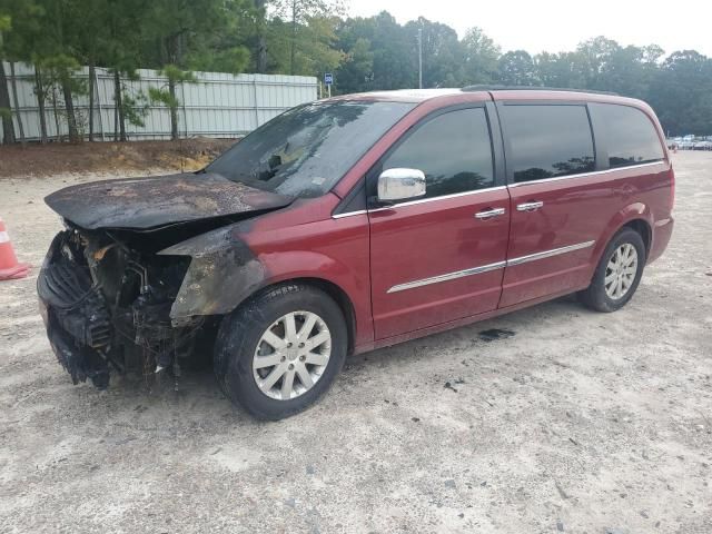 2012 Chrysler Town & Country Touring L