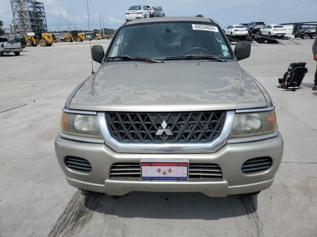 2002 Mitsubishi Montero Sport XLS