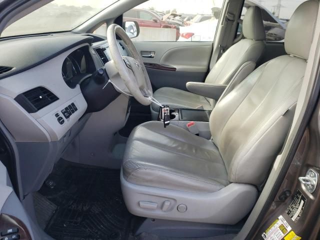 2014 Toyota Sienna XLE