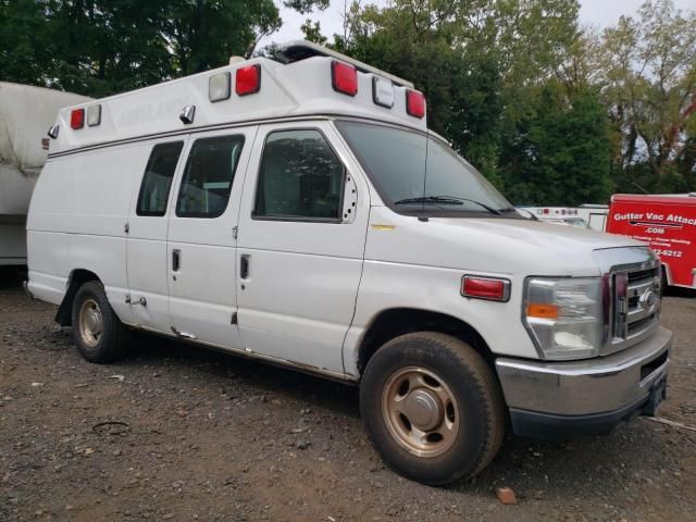 2014 Ford Econoline E350 Super Duty Van Ambulance