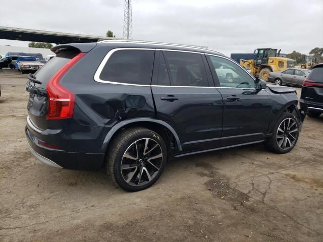 2022 Volvo XC90 T6 Momentum