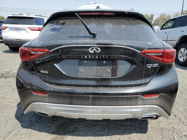 2017 Infiniti QX30 Base