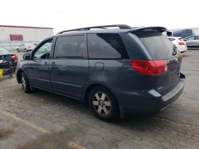 2009 Toyota Sienna CE