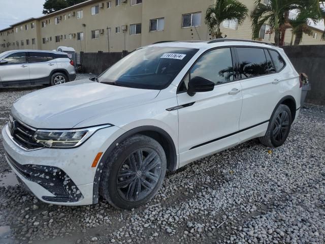 2022 Volkswagen Tiguan SE R-LINE Black