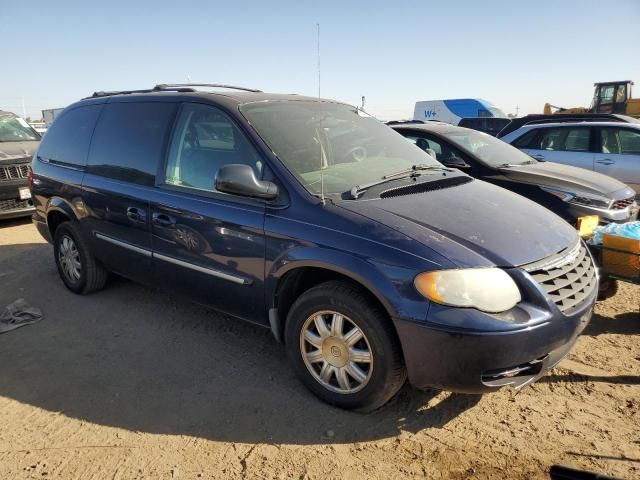 2006 Chrysler Town & Country Touring