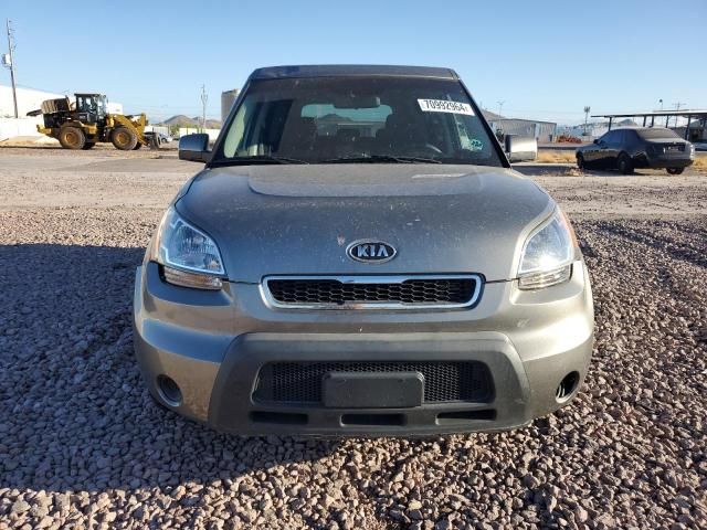 2010 KIA Soul +