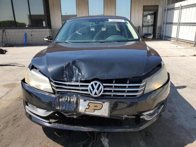 2013 Volkswagen Passat SEL