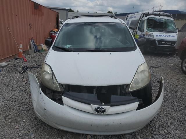 2009 Toyota Sienna CE