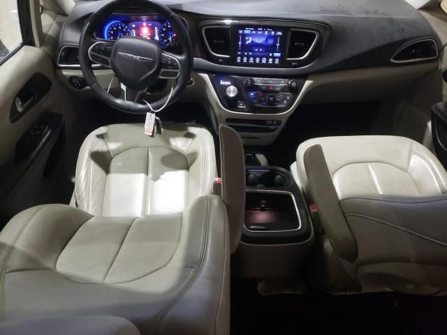 2017 Chrysler Pacifica Touring L Plus