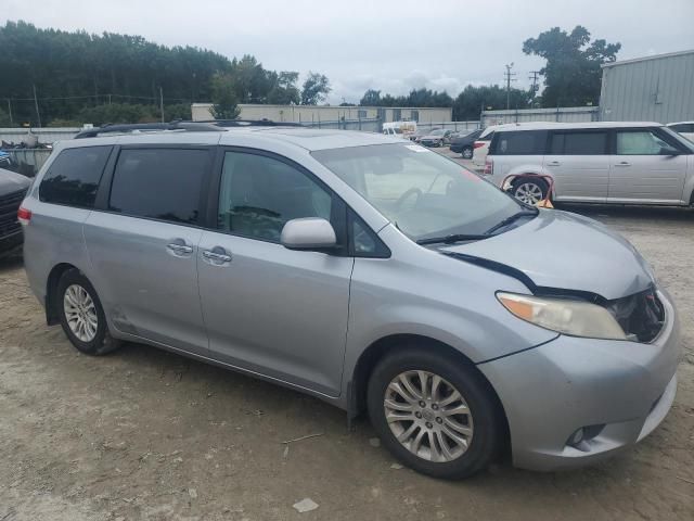 2011 Toyota Sienna XLE