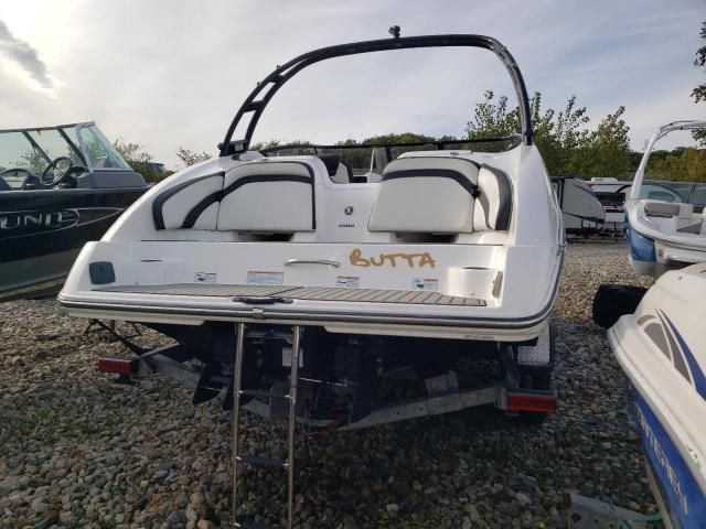 2016 Yamaha Boat