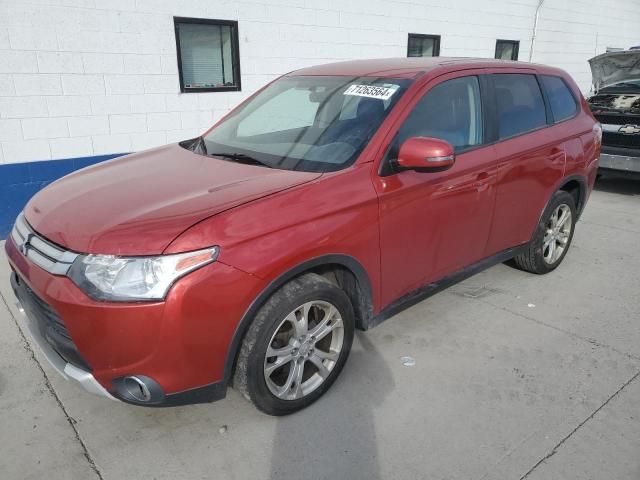 2015 Mitsubishi Outlander SE