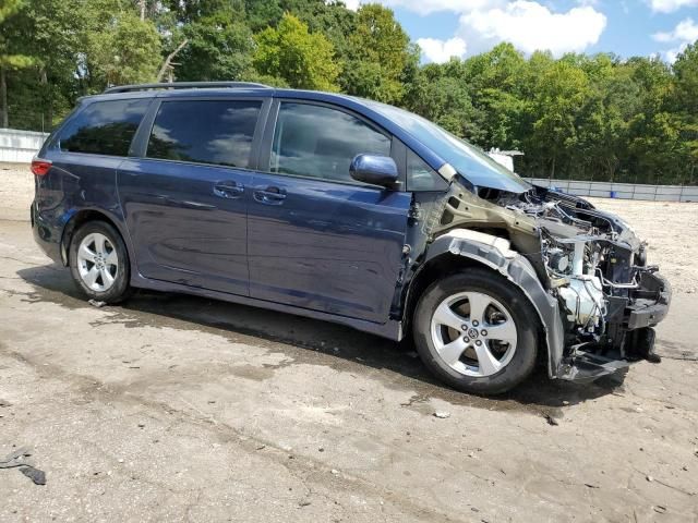 2020 Toyota Sienna LE