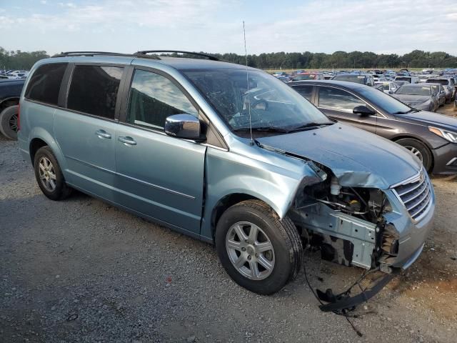 2010 Chrysler Town & Country Touring