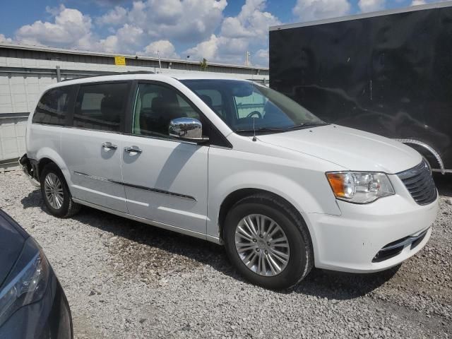 2015 Chrysler Town & Country Touring L