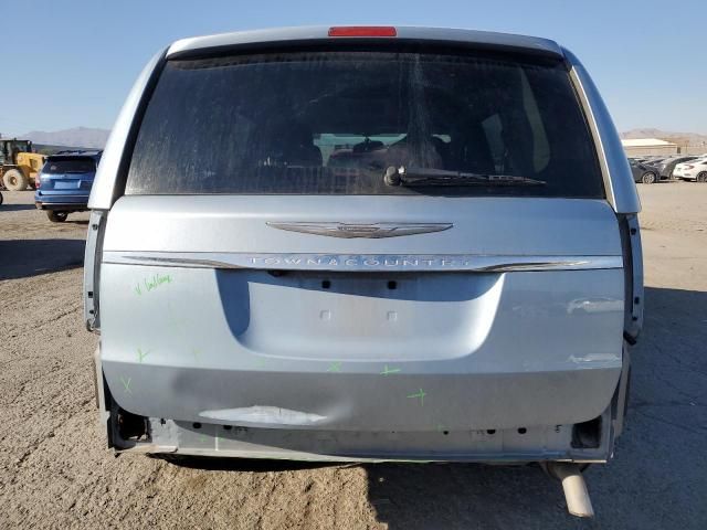 2013 Chrysler Town & Country Touring