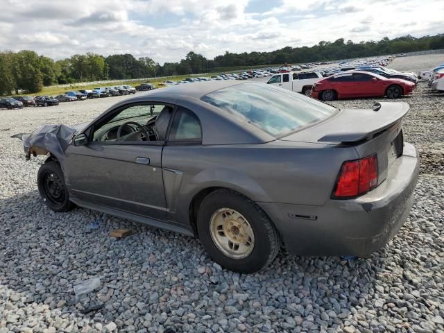 2004 Ford Mustang