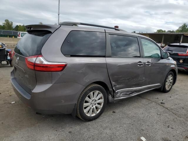 2016 Toyota Sienna XLE