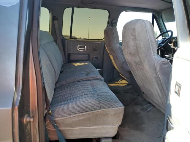 1989 Chevrolet Suburban V1500