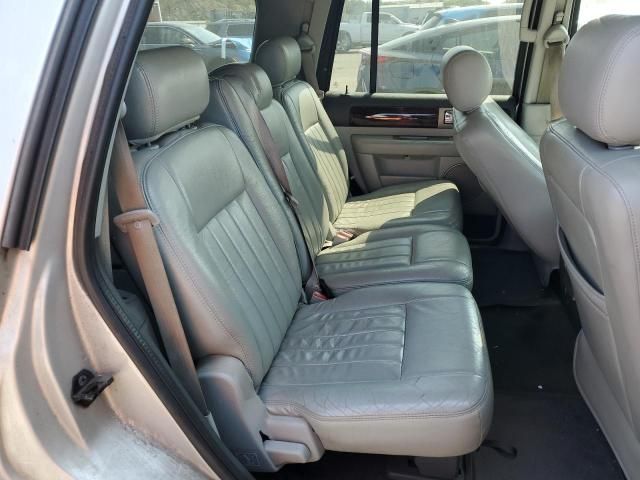 2004 Lincoln Navigator