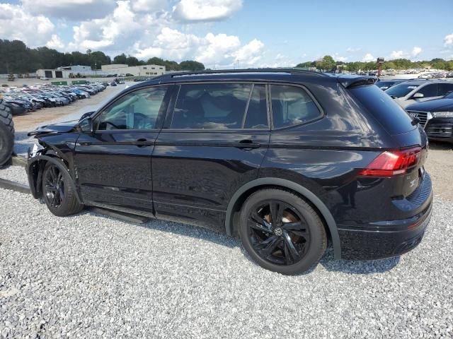 2023 Volkswagen Tiguan SE R-LINE Black