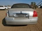 2003 Lincoln Town Car Signature