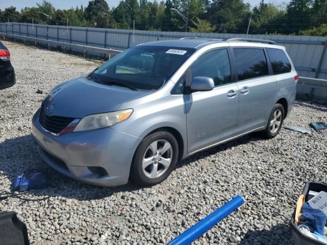 2011 Toyota Sienna LE