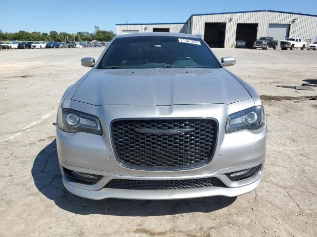 2018 Chrysler 300 S