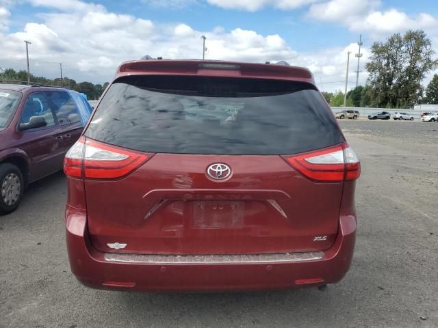 2015 Toyota Sienna XLE