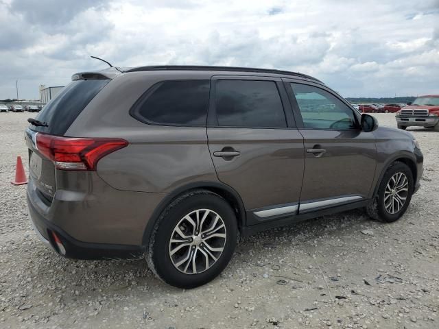 2016 Mitsubishi Outlander SE