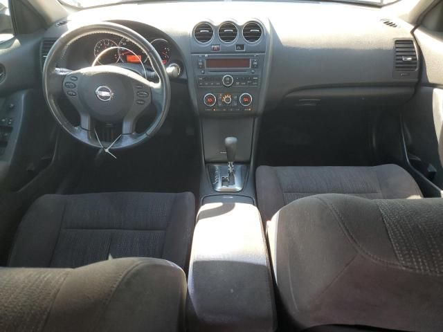 2010 Nissan Altima Base