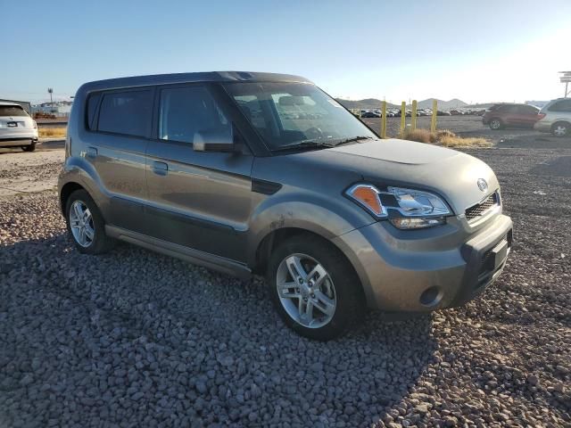 2010 KIA Soul +