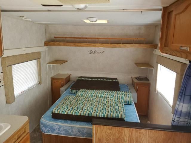 2004 Gulf Stream Ameri-Lite